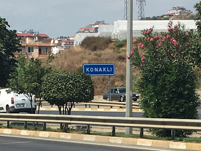 Traffic sign: Municipality of Konakli