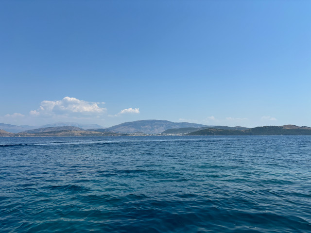 Ksamil a Maja e Miles (823 m)